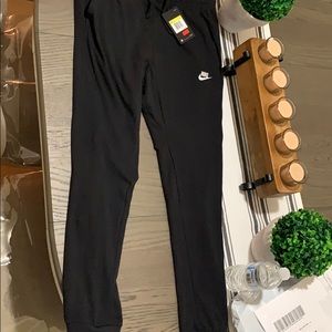 BLACK NIKE SWEATPANTS (BRAND NEW)
